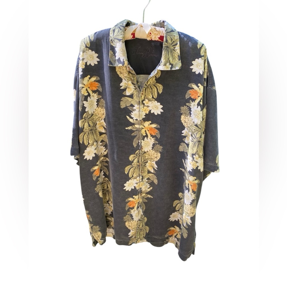 Tommy Bahama Silk Hawaiian Pineapple Shirt XXL mens gray w yellow floral